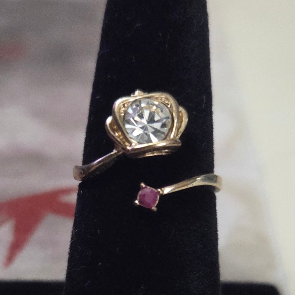 Gold Tone Bypass Ring Clear Crystal Crown Setting Pink Accent Stone Size 7.5 351